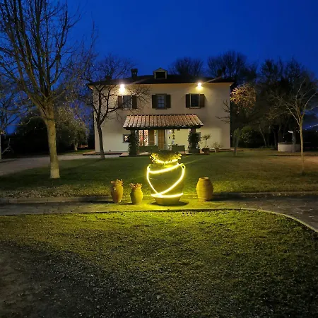 La Villa Di Arezzo Bed & Breakfast 3*