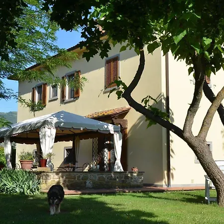 La Villa Di Arezzo Bed & Breakfast 3*